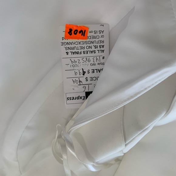 🚫SOLD🚫Wedding Sleeveless Beaded Column Silhouette Sample BridalGown Sz 16 - Picture 8 of 8